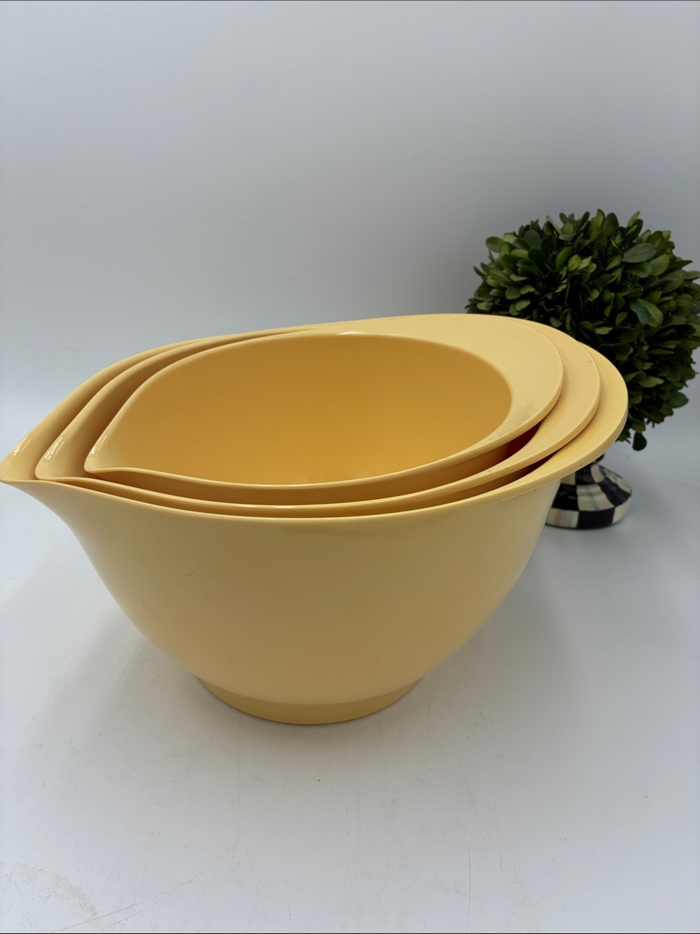 Williams Sonoma Set of 3 Stackable Melamine Yellow Mixing Bowls